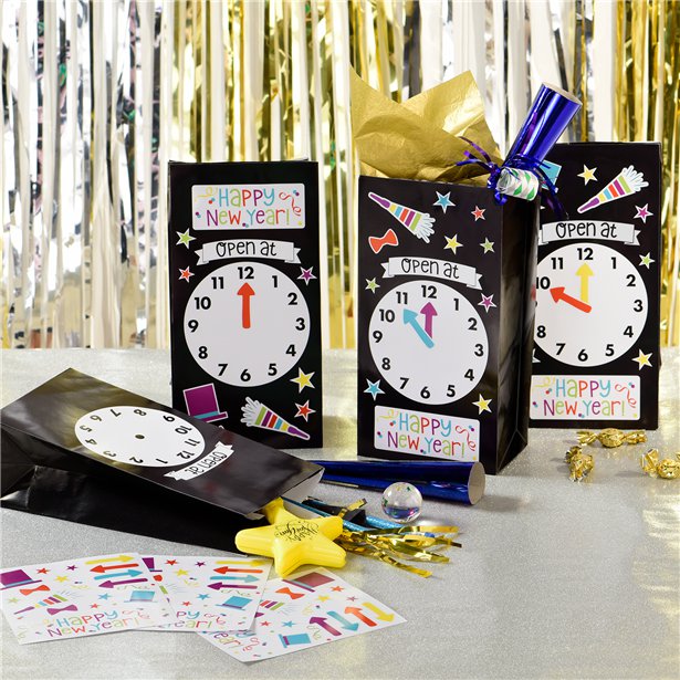 New Year's Eve Countdown To Midnight Bags & Stickers (12pk)