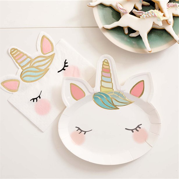 We Heart Unicorn Shaped Paper Plates (8pk)
