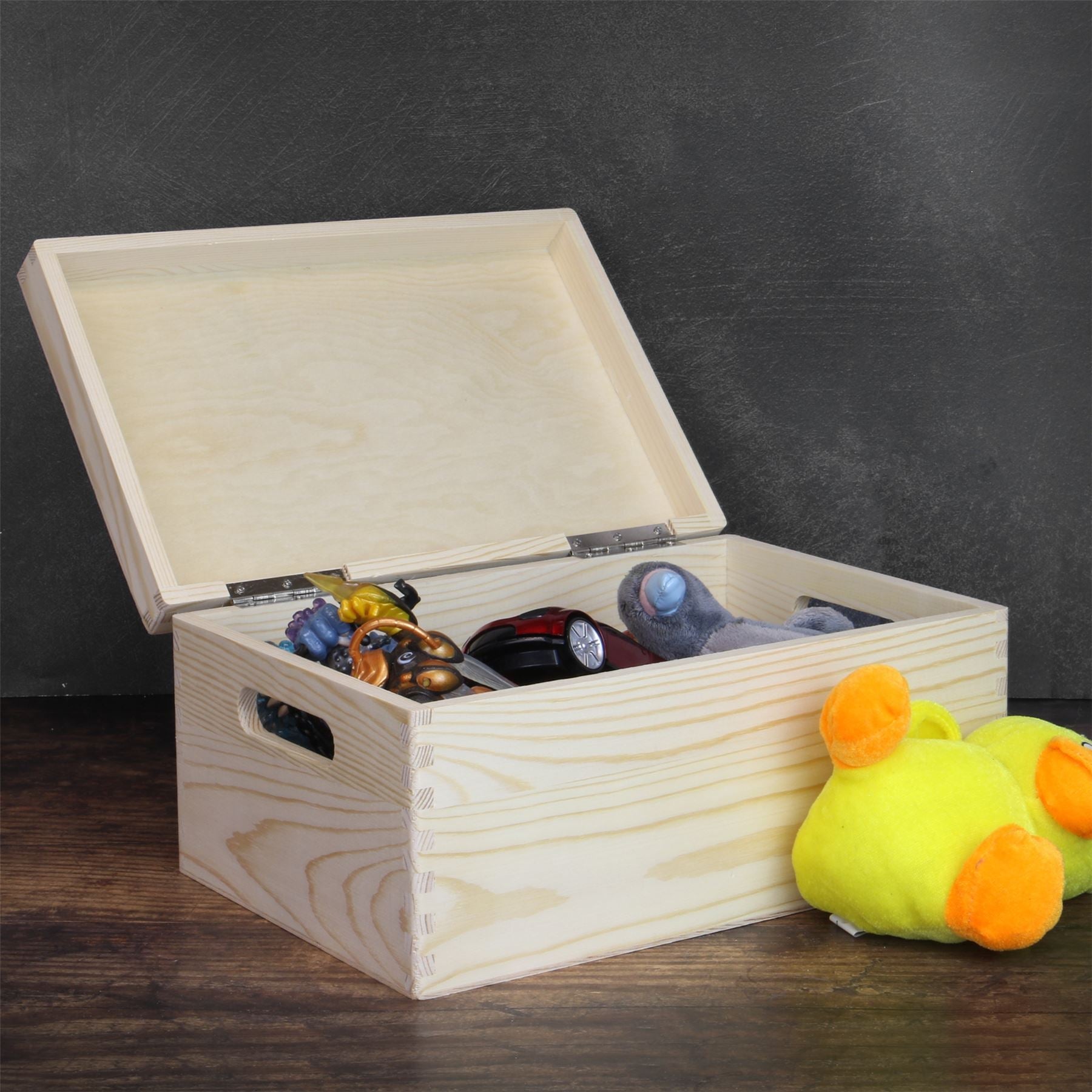 Wooden Storage Box | Pukkr	
