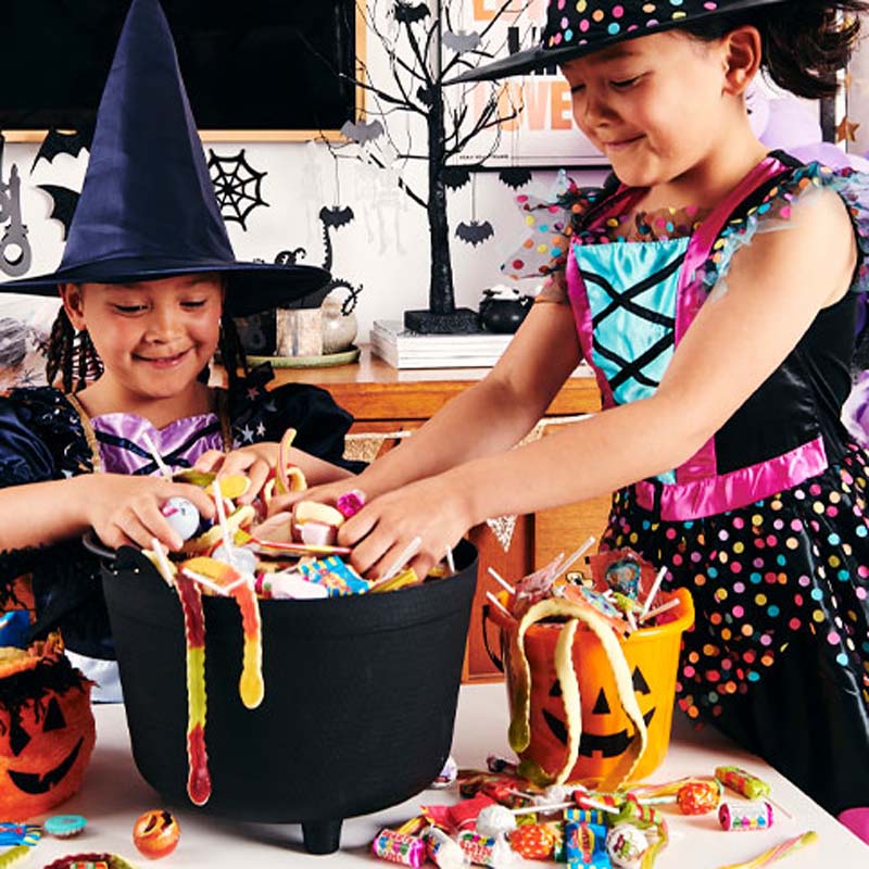 Large Plastic Cauldron – product image 4