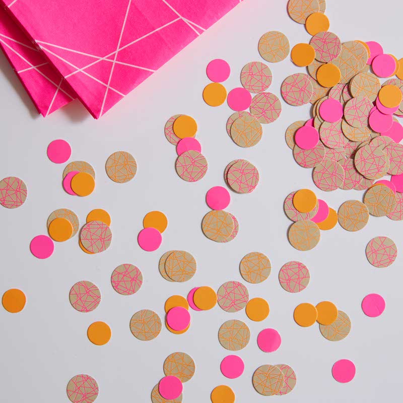 Neon Geometric Paper Table Confetti (14g) – product image 1