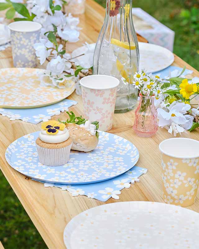Floral Paper Cups - 266ml (8pk) – product image 2