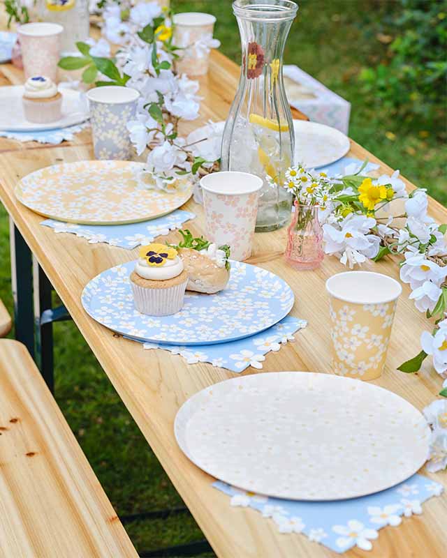 Floral Paper Plates - 25cm (8pk)