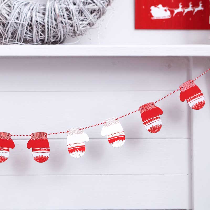 Red & White Festive Mitten Wooden Bunting - 1.5m – product image 1