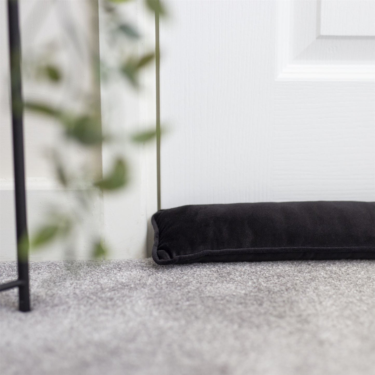 Draught Excluders - Set of 2 Black | Pukkr	