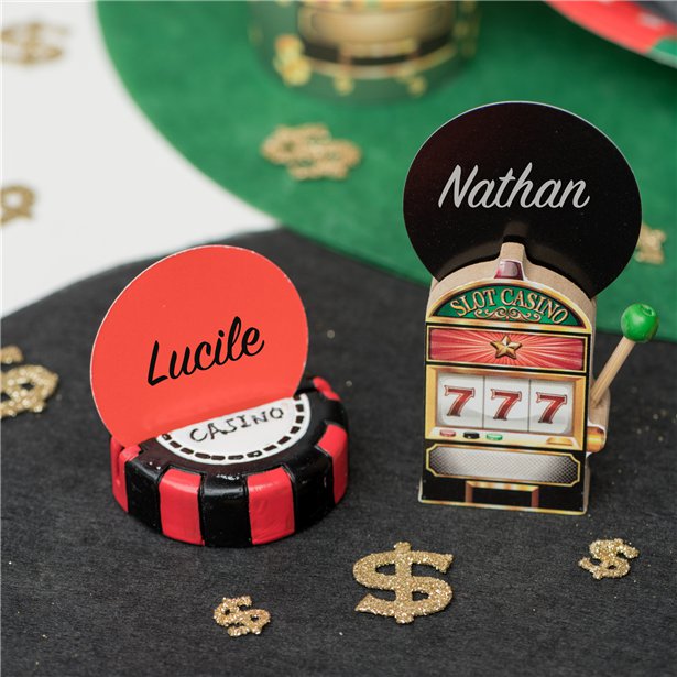 Wooden Placecard Holder – product image 2