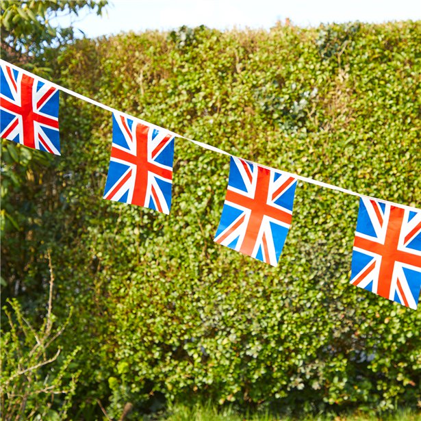Union Jack Plastic Flag Bunting - 5m – product image 2
