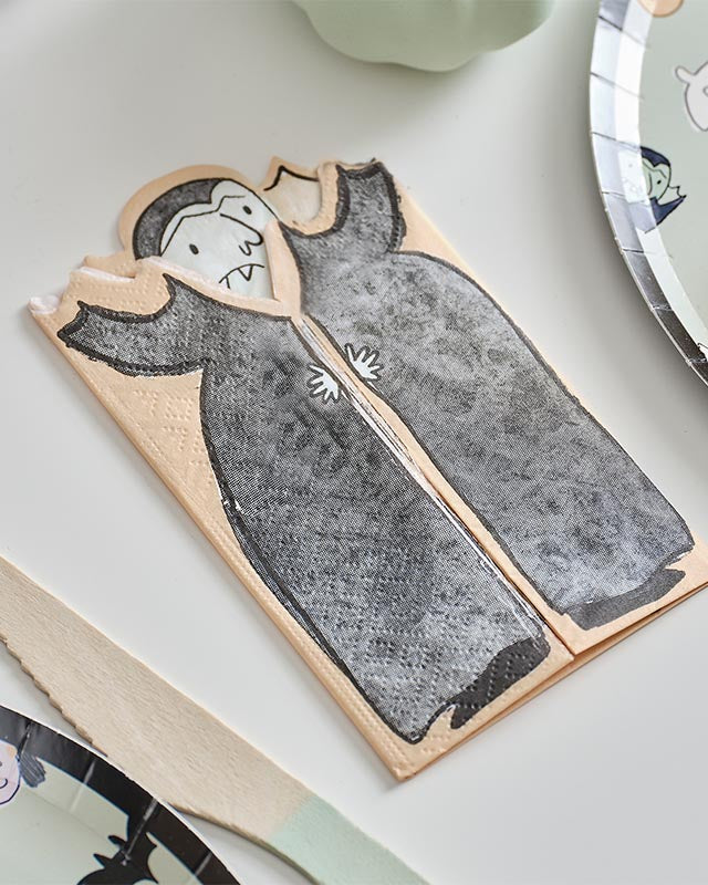 Fold out Dracula Paper Napkins (16pk)