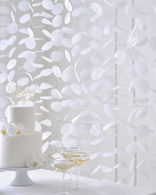 White Paper Circles Wedding Backdrop - 2m (16pk)