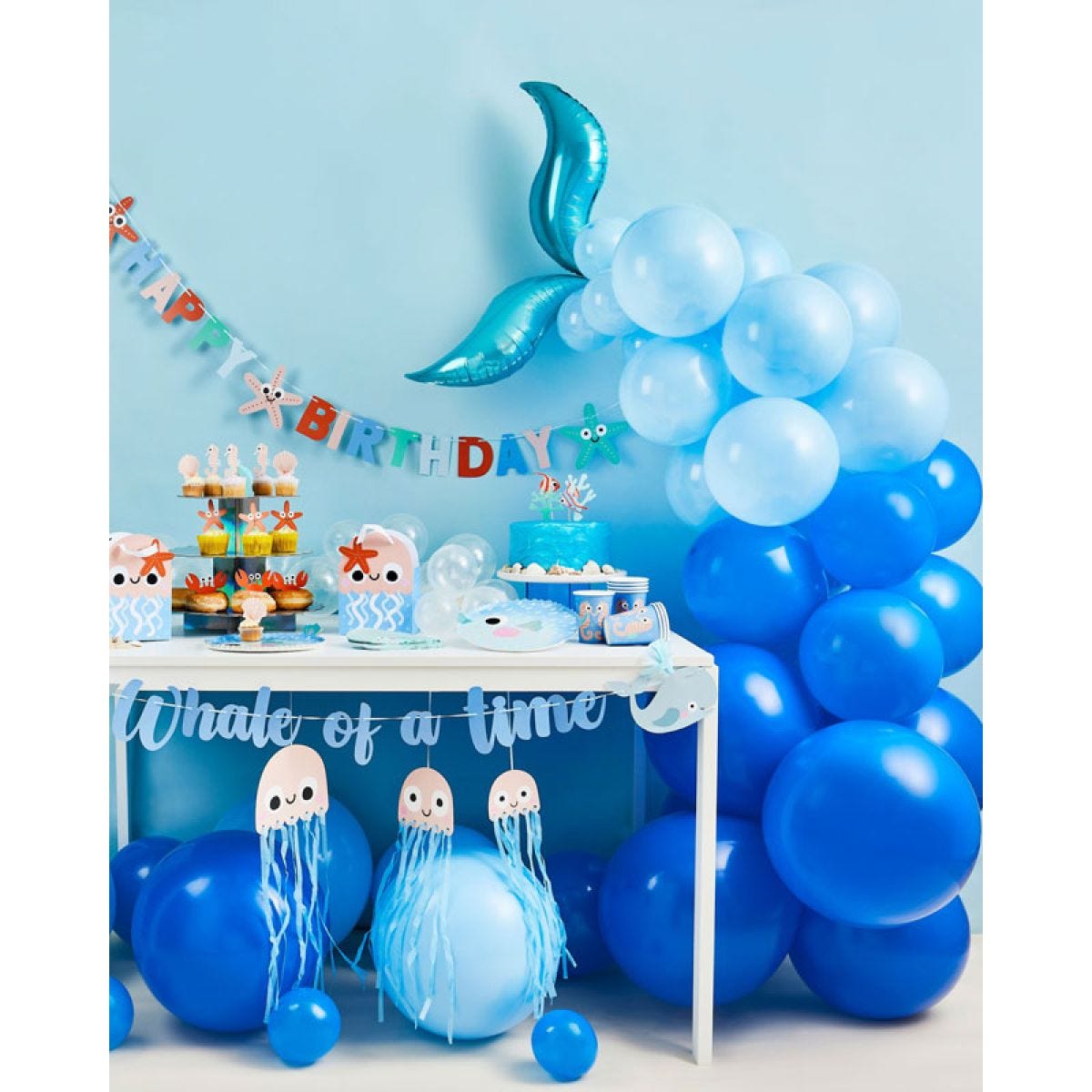 Whale Tail Balloon Arch (40 Balloons)