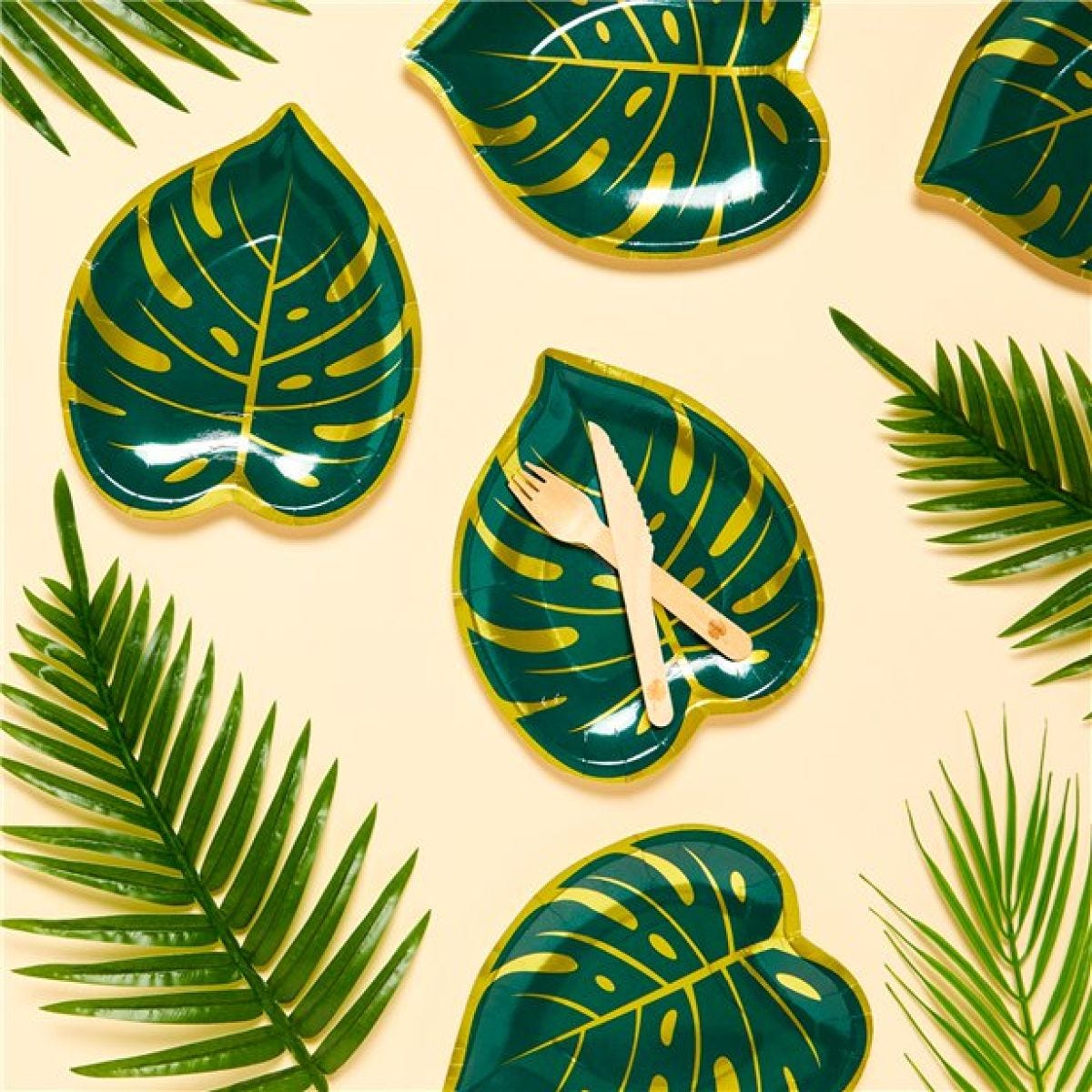 Palm Leaf Shaped Metallic Paper Plates - 18cm (8pk)