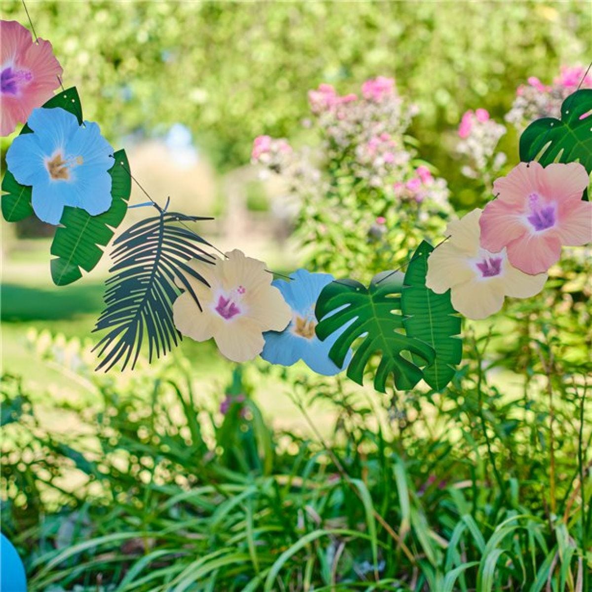Tiki Tropics Paper Palms Garland