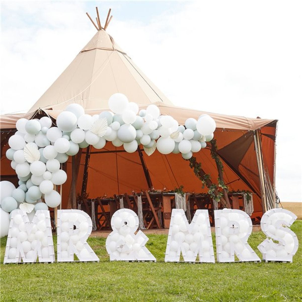 Mr & Mrs Balloon Mosaic Stand