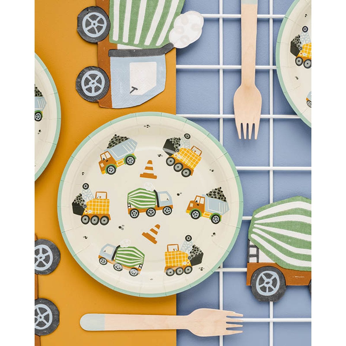 Construction Vehicle Paper Plates - 18cm (6pk)