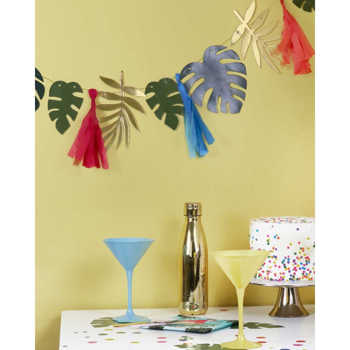 Island Life Gold Card & Leaf Tassel Garland