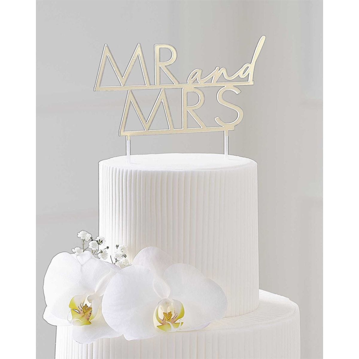Gold Acrylic &apos;Mr & Mrs&apos; Cake Topper - 14.5cm x 15.8cm