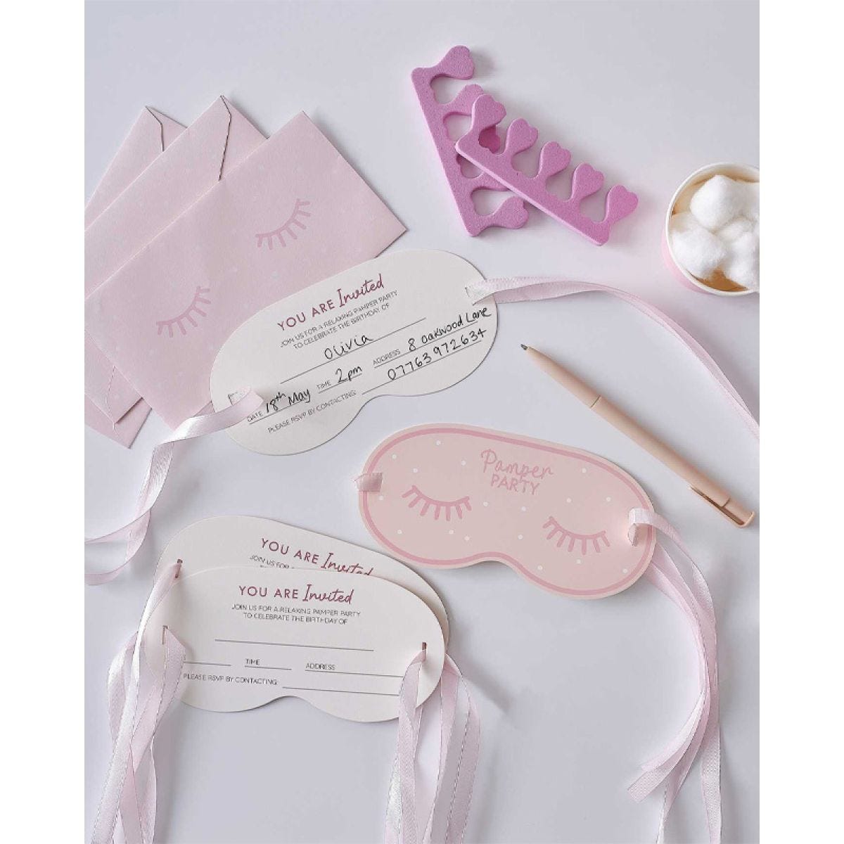 Pamper Party Eye Mask Shaped Invitations - 16.5cm (5pk)
