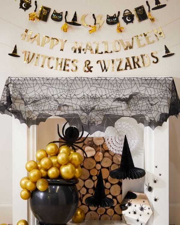 Witch Deluxe Decorating Kit