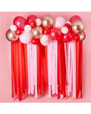 Valentine&#039;s Balloon &amp; Streamer Backdrop